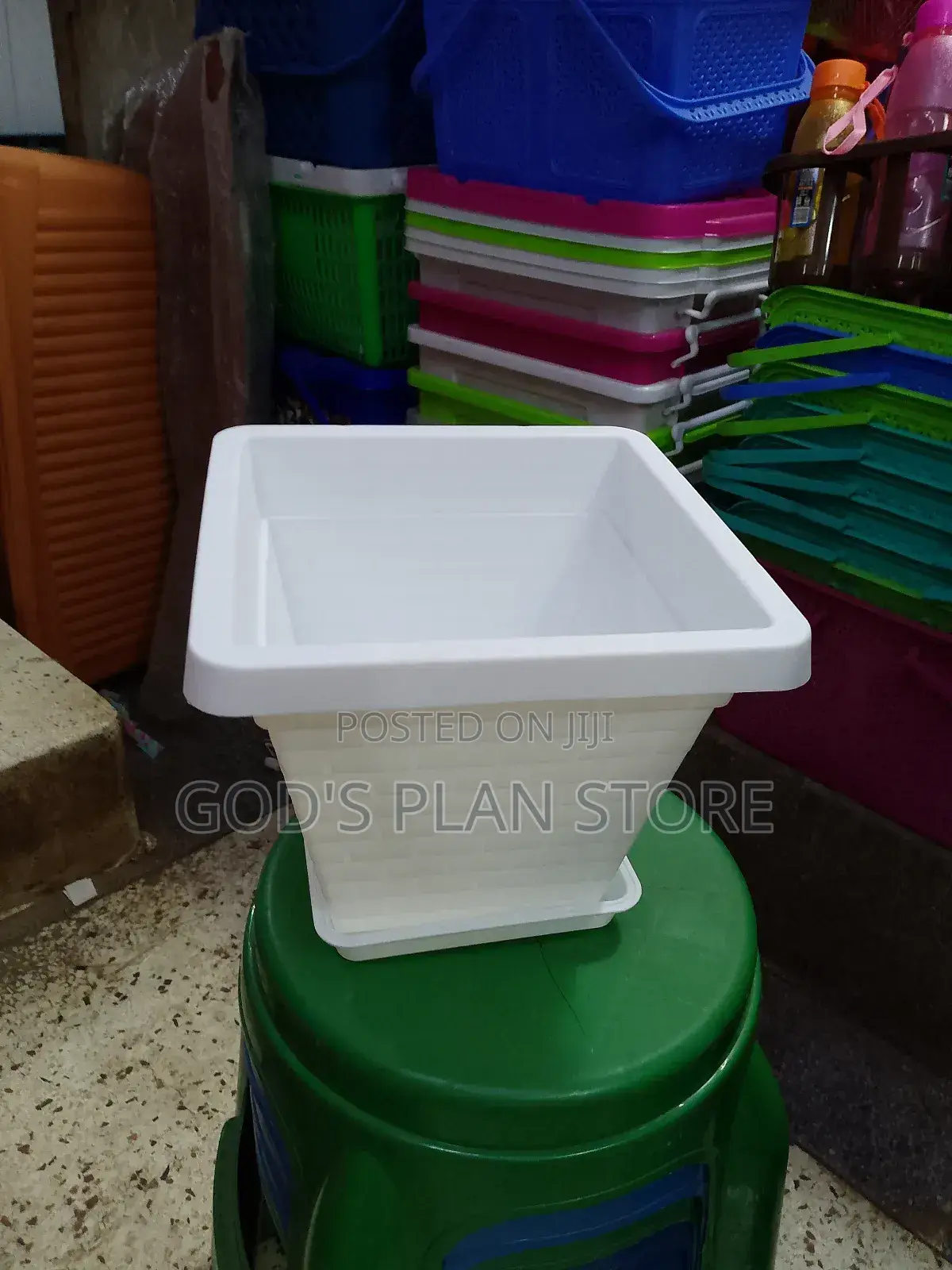 Square Plastic Flower (Small)