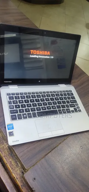 Laptop Toshiba NB300 2GB Intel Celeron SSD 60GB