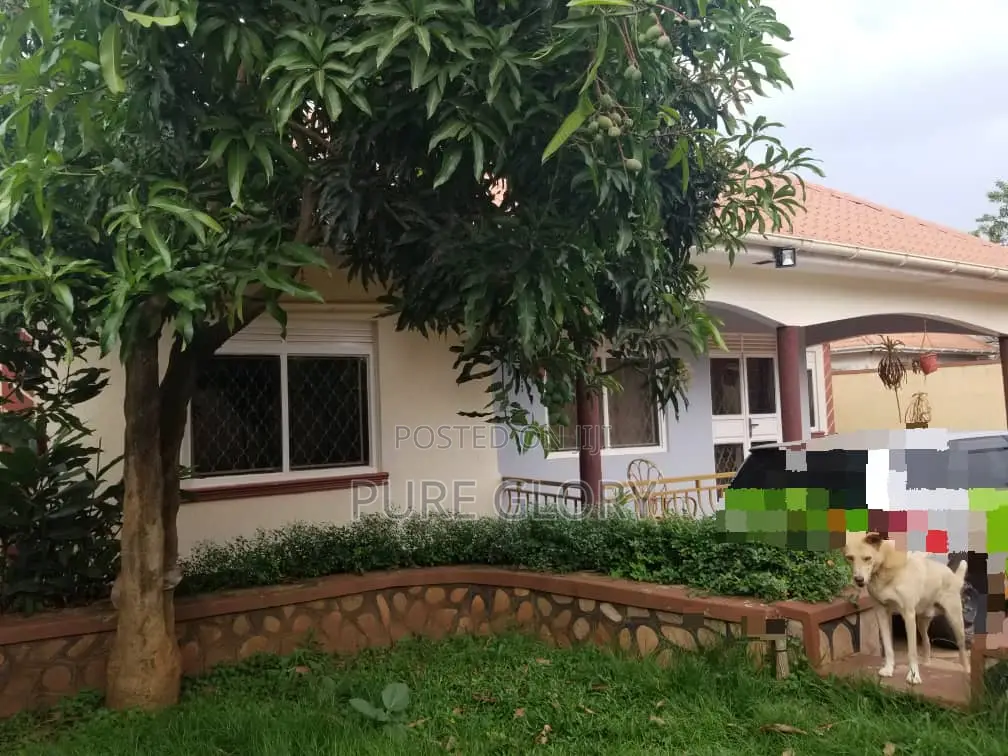 3bdrm Bungalow in Buwate, Central Division for sale