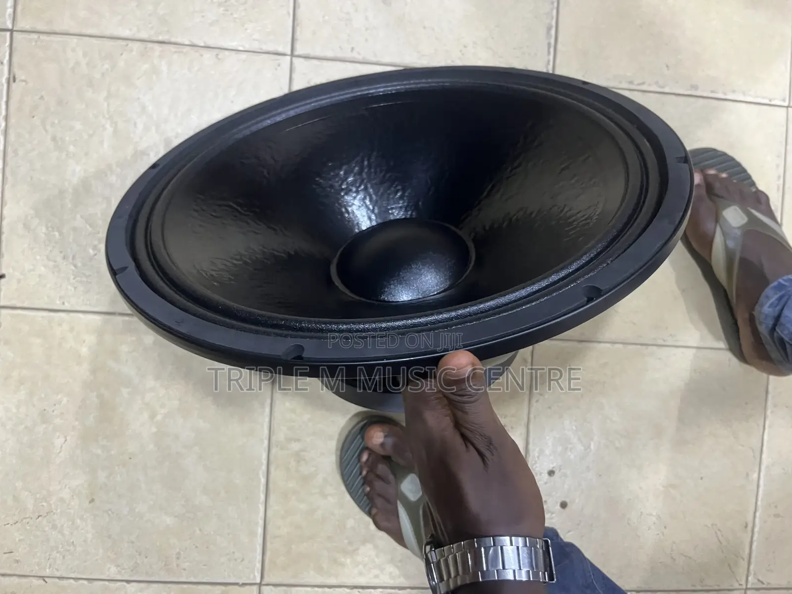 Martin Audio 18 Naked