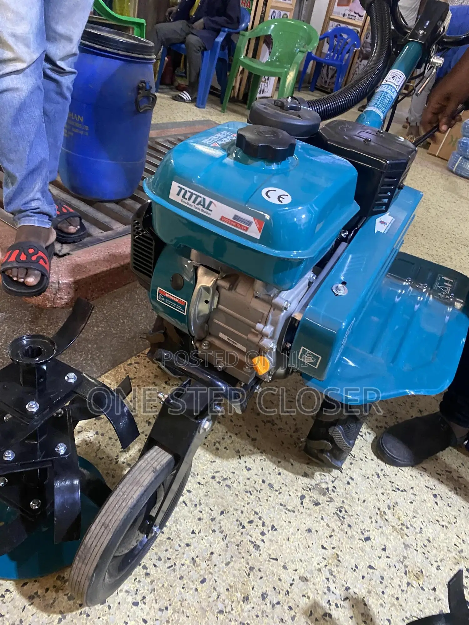 Walking Tractor/ Tiller /Plouing Machine/Diging Tractor