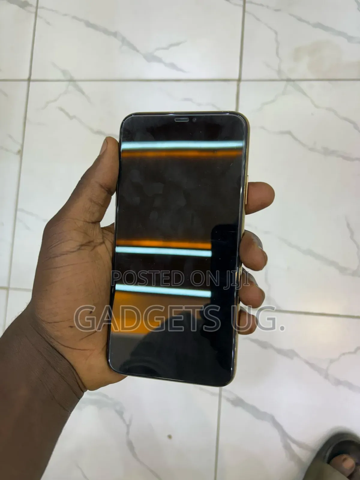 New Apple iPhone 11 Pro Max 64 GB Gold