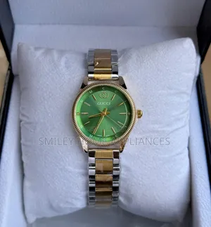 Green Face Ladies Gucci Wrist Fashionable Analog Watch