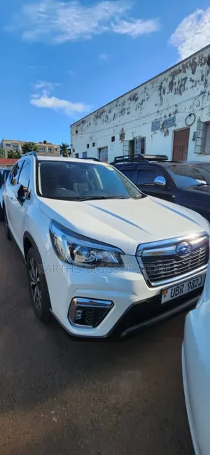 Photo - Subaru Forester 2016 White