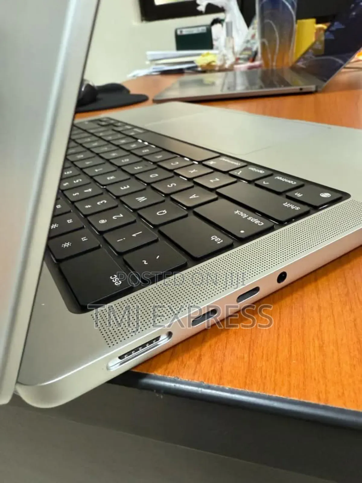 Laptop Apple MacBook Air 32GB SSHD+SSD 1.5T