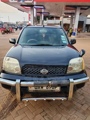 Nissan X-Trail 2000 Black