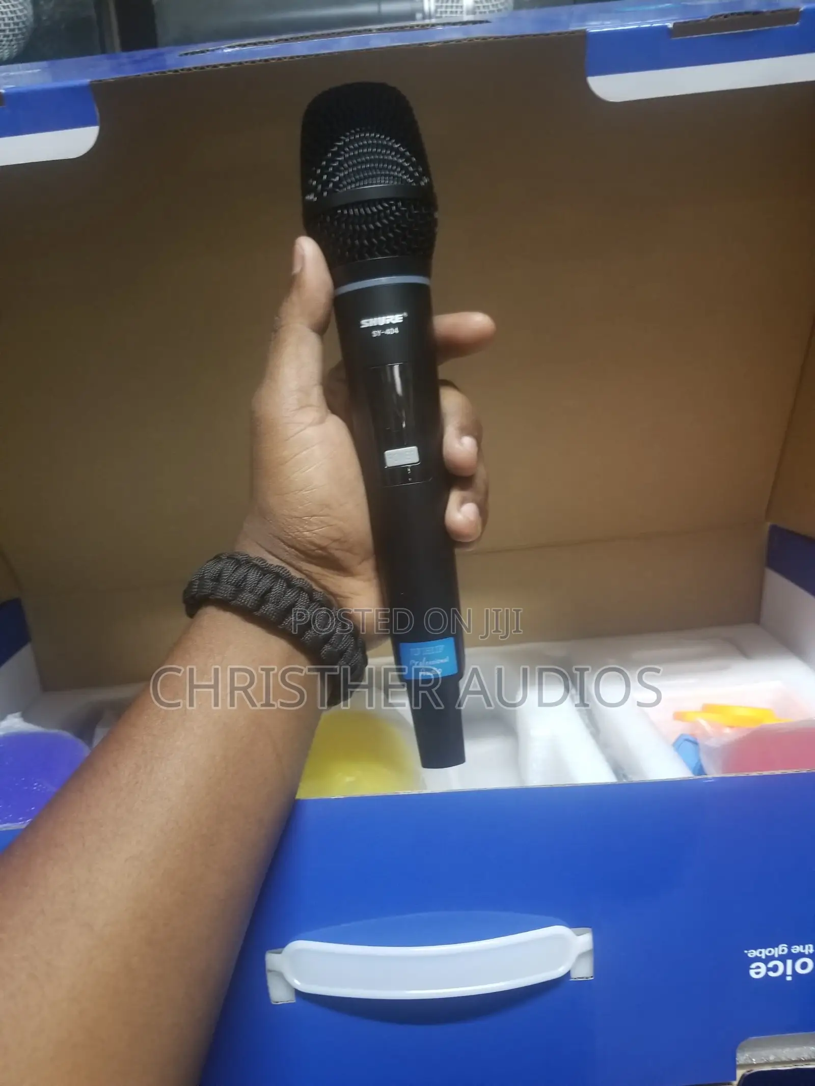 4 Quadral Wireless Microphones