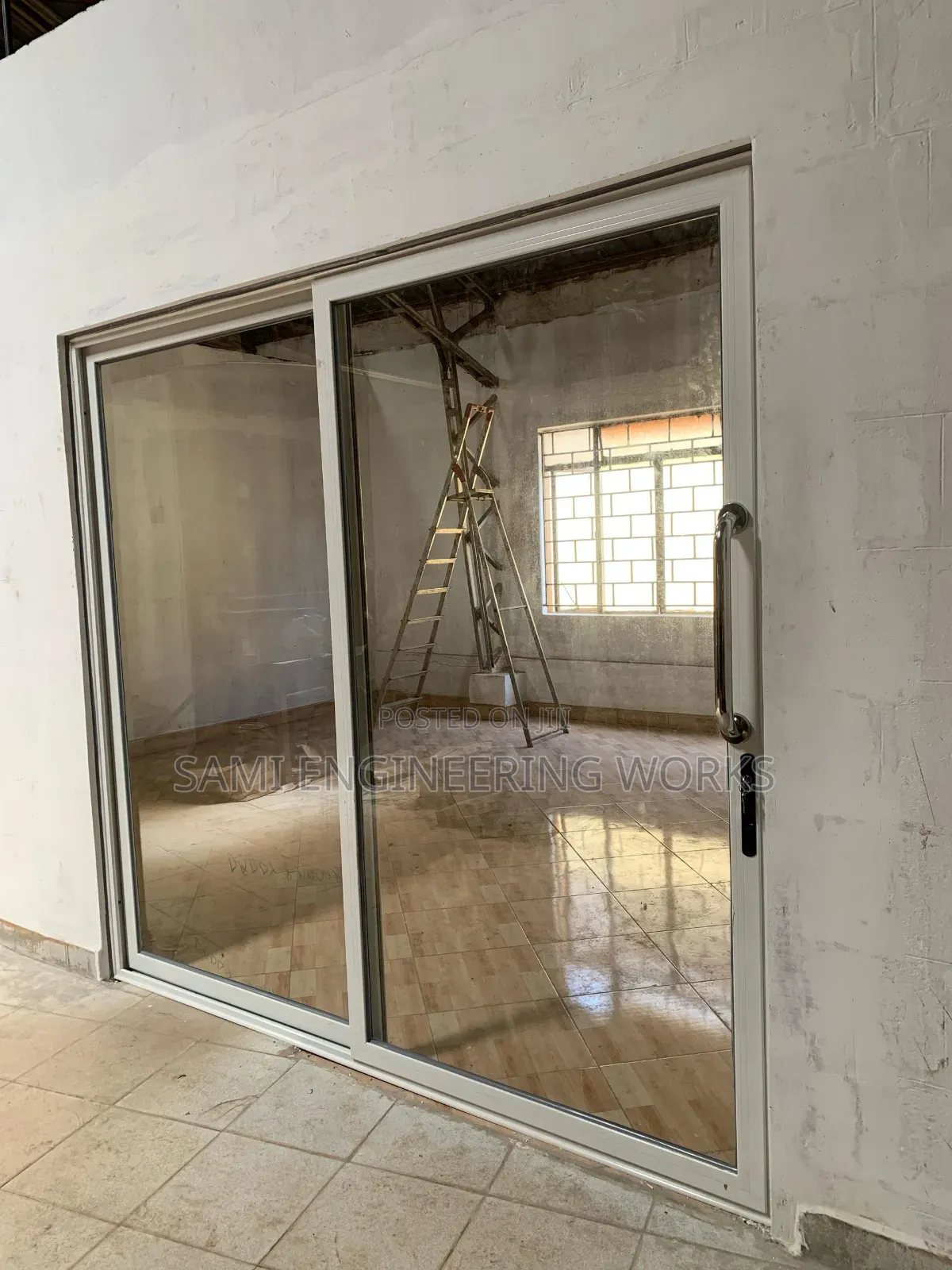 Aluminum Slidding Door With Clear Glass Two Shuttles