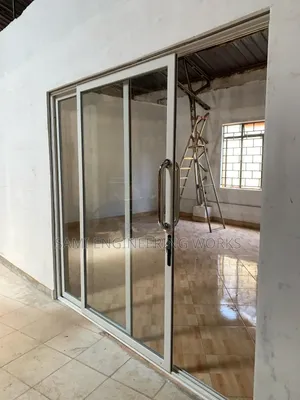 Aluminum Slidding Door With Clear Glass Two Shuttles
