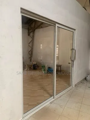Aluminum Slidding Door With Clear Glass Two Shuttles