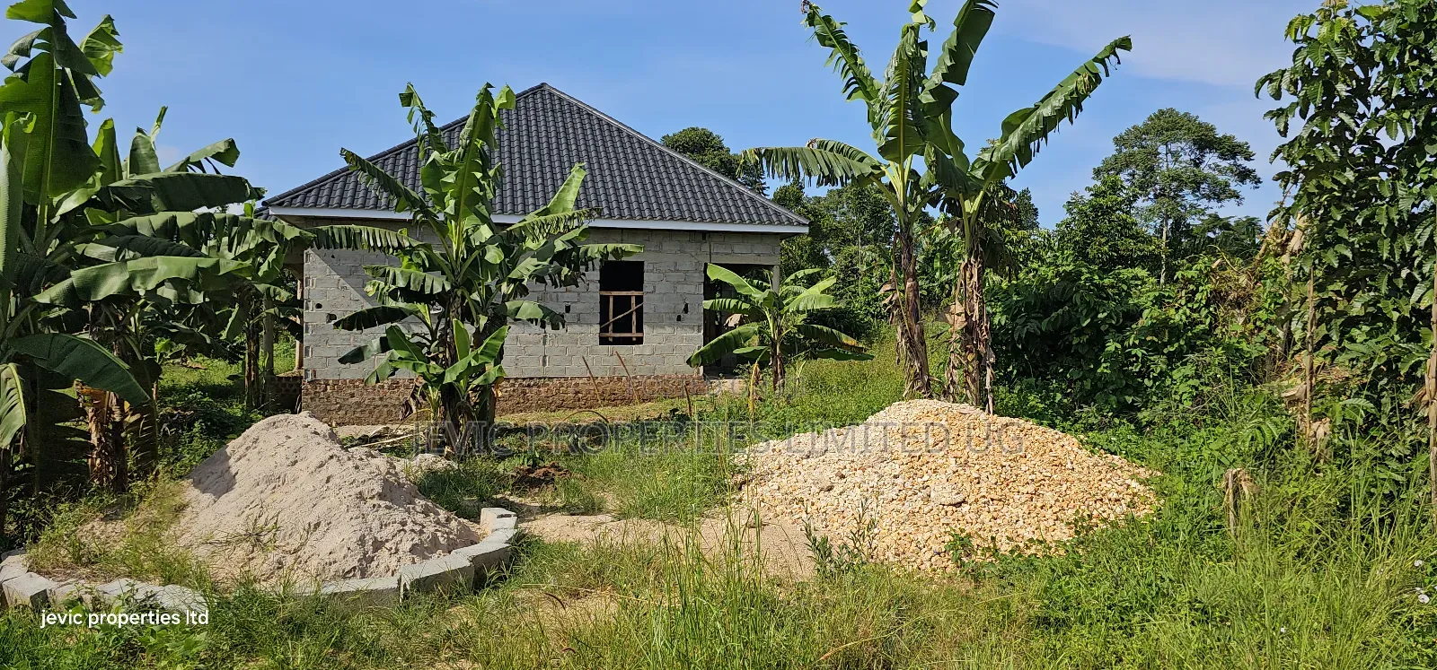 Gobero Highway Tarmac View Plots on Sale Along Hoima Road