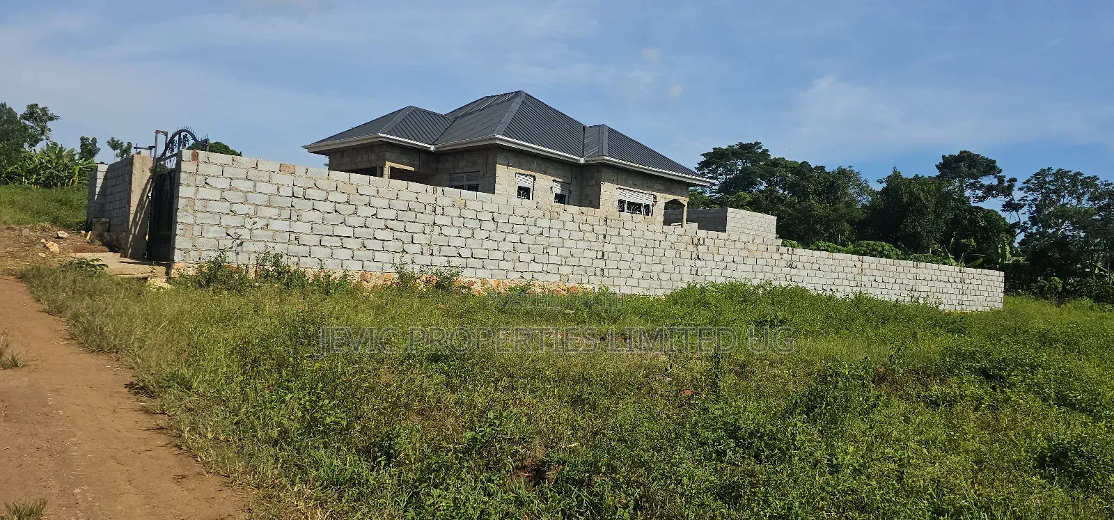 Gobero Highway Tarmac View Plots on Sale Along Hoima Road