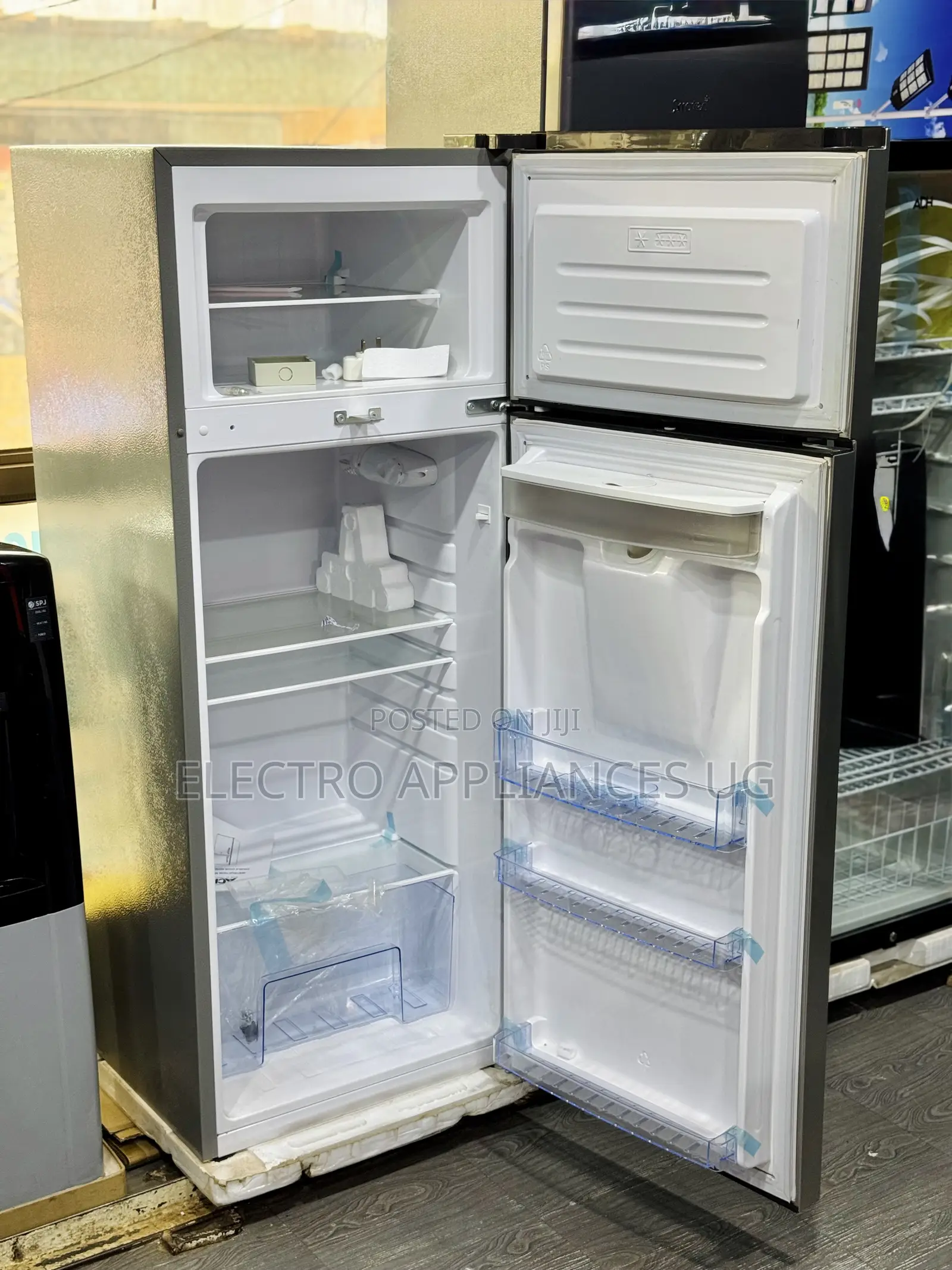 Adh 276litres With A Dispenser