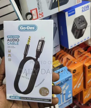 Go-Des iPhone to 3.5mm Audio Cable