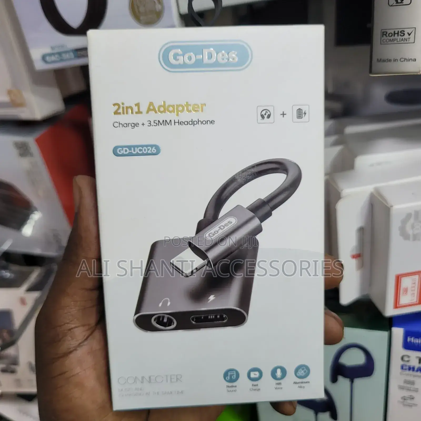 Go-Des 2 in 1 Adapter Charger + 3.5mm Headset