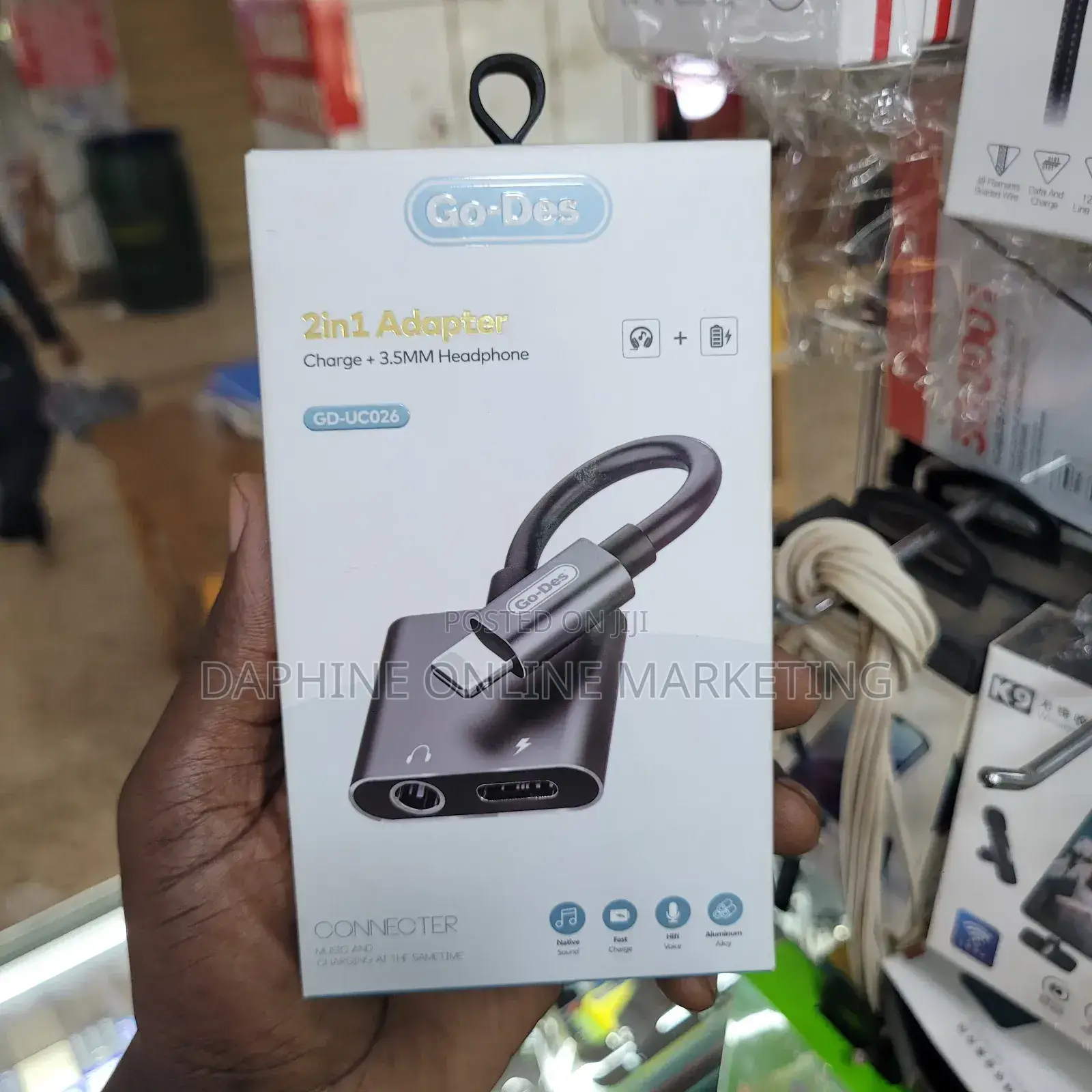 Go-Des 2 in 1 Charger + 3.5mm Headset