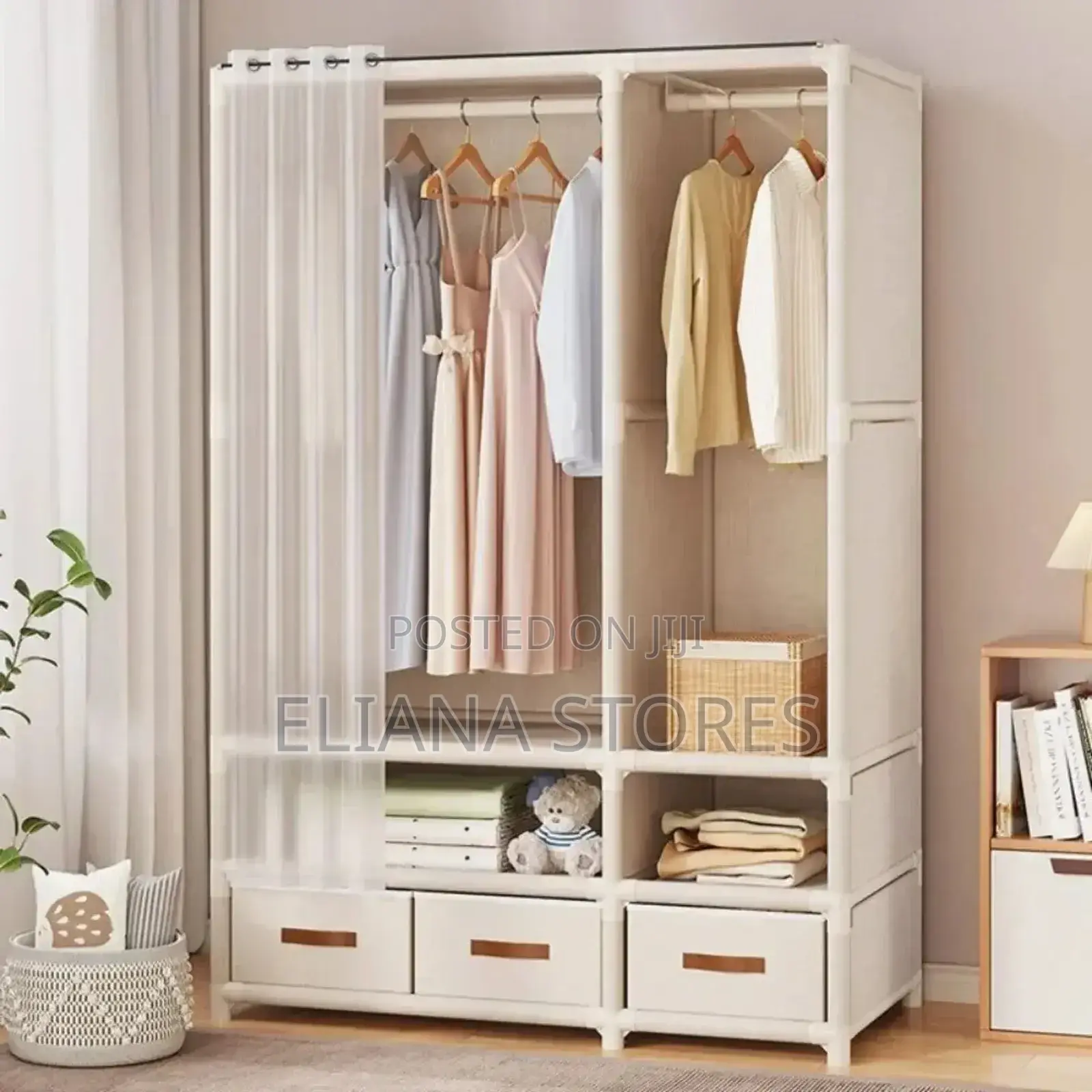 Clothes Wardrobe/ Clothes Organiser