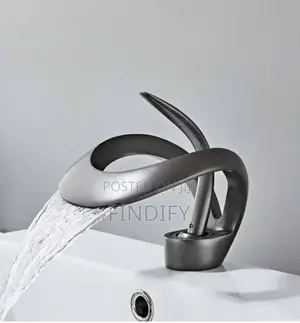 Single Hole Wash Hand Luxury
Waterfall Sink Faucet Basin Tap