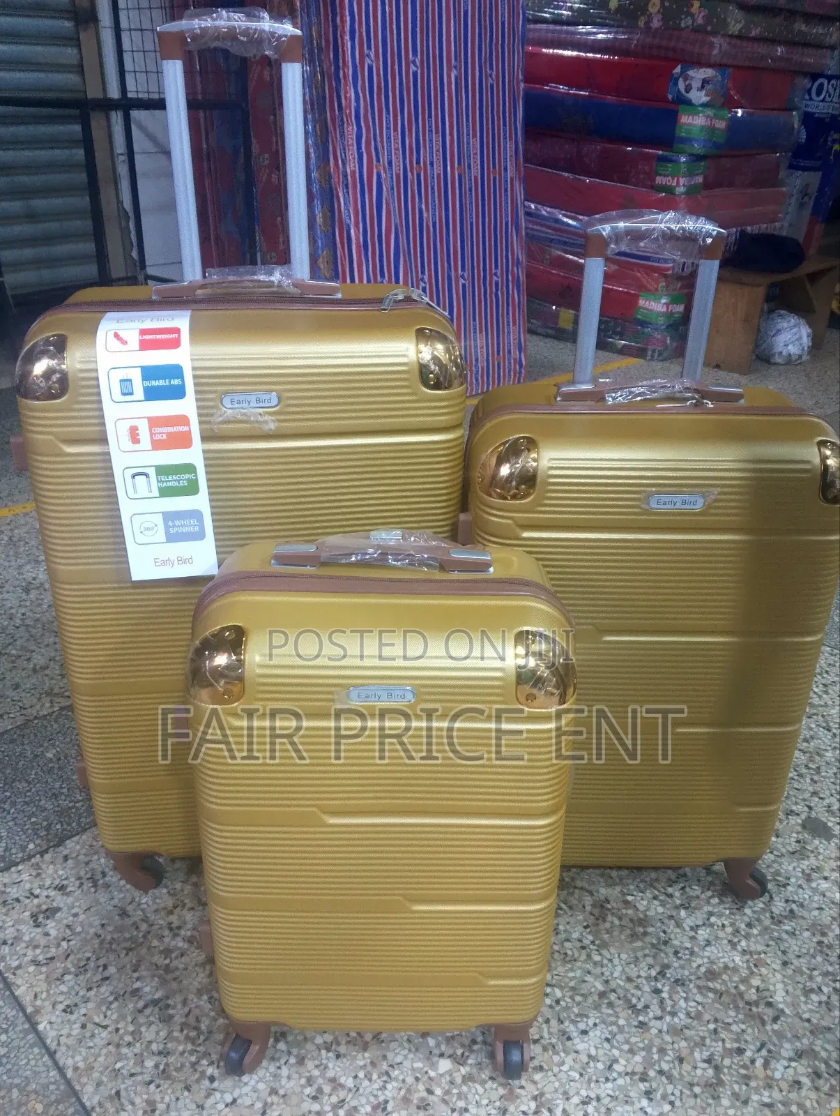 Full Set of Classy Suitcase. 3pcs. ( Gold)