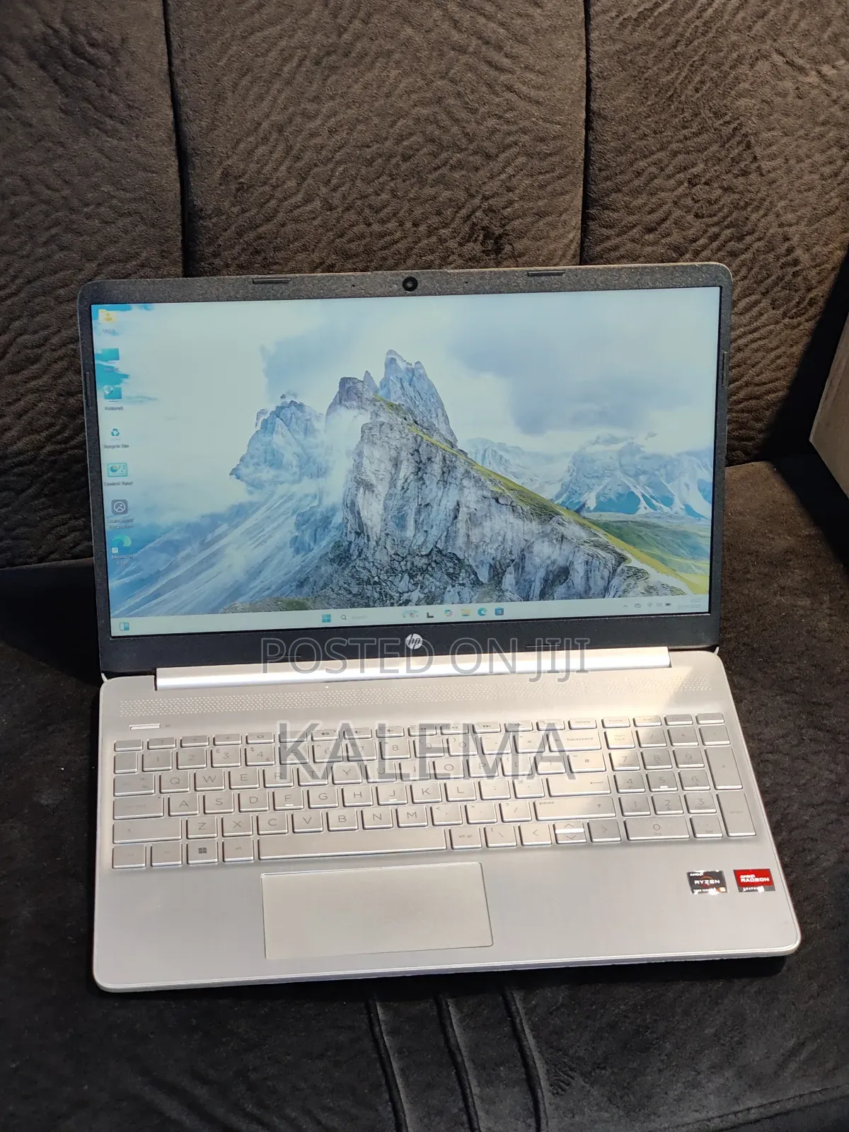 New Laptop HP 15-Dw1197nia 8GB AMD Ryzen HDD+SSD 256GB