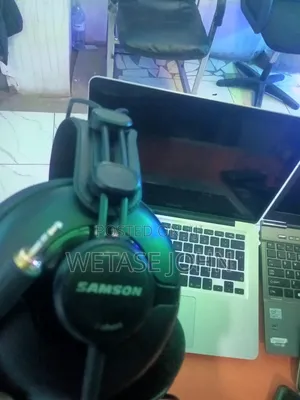 Photo - Samson Headphones F