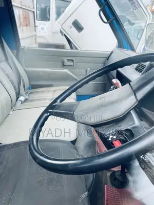 Isuzu Dumper