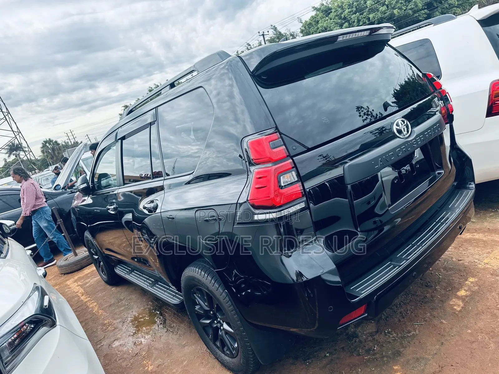 Toyota Land Cruiser Prado 2023 Black