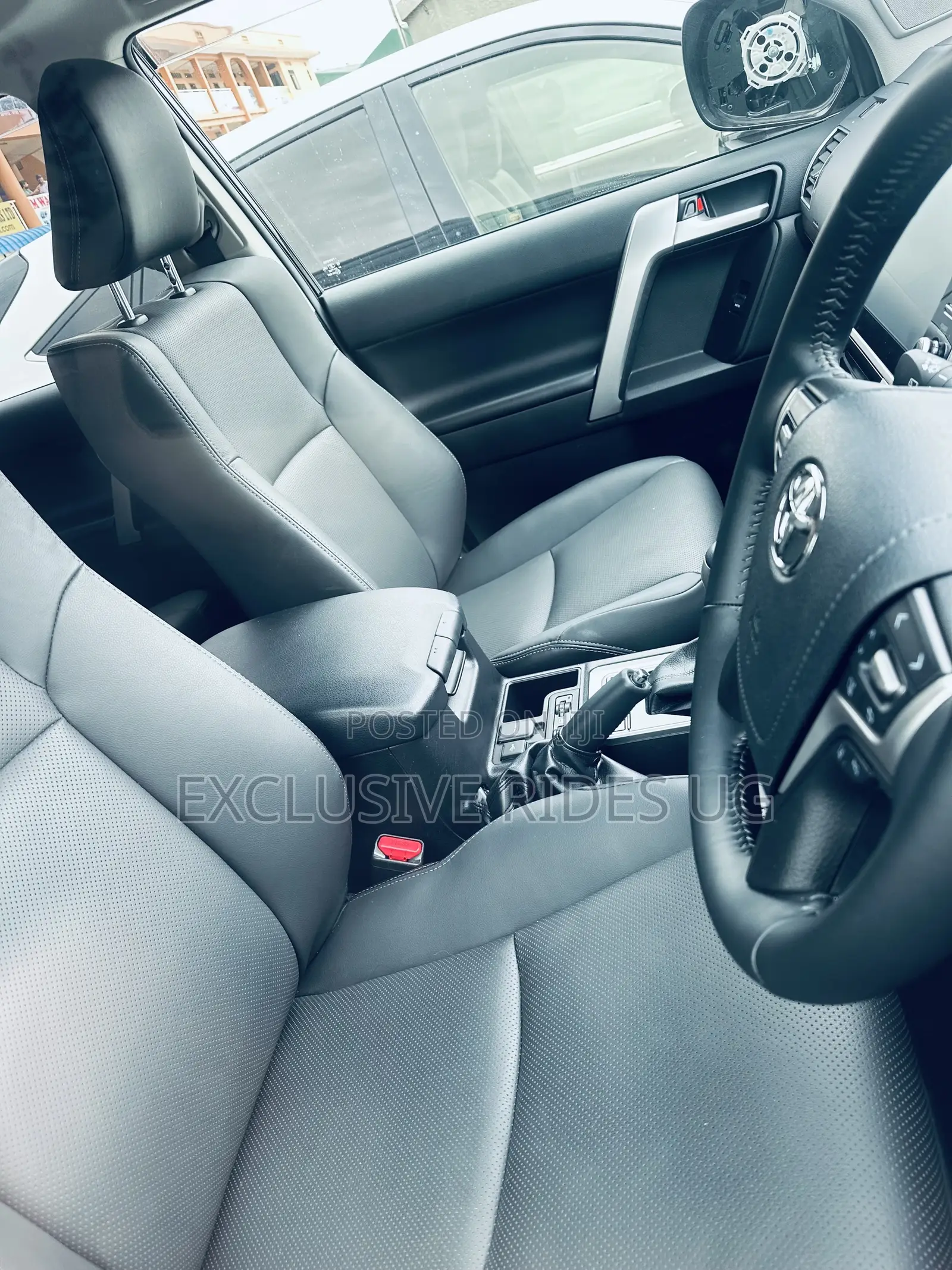 Toyota Land Cruiser Prado 2023 Black