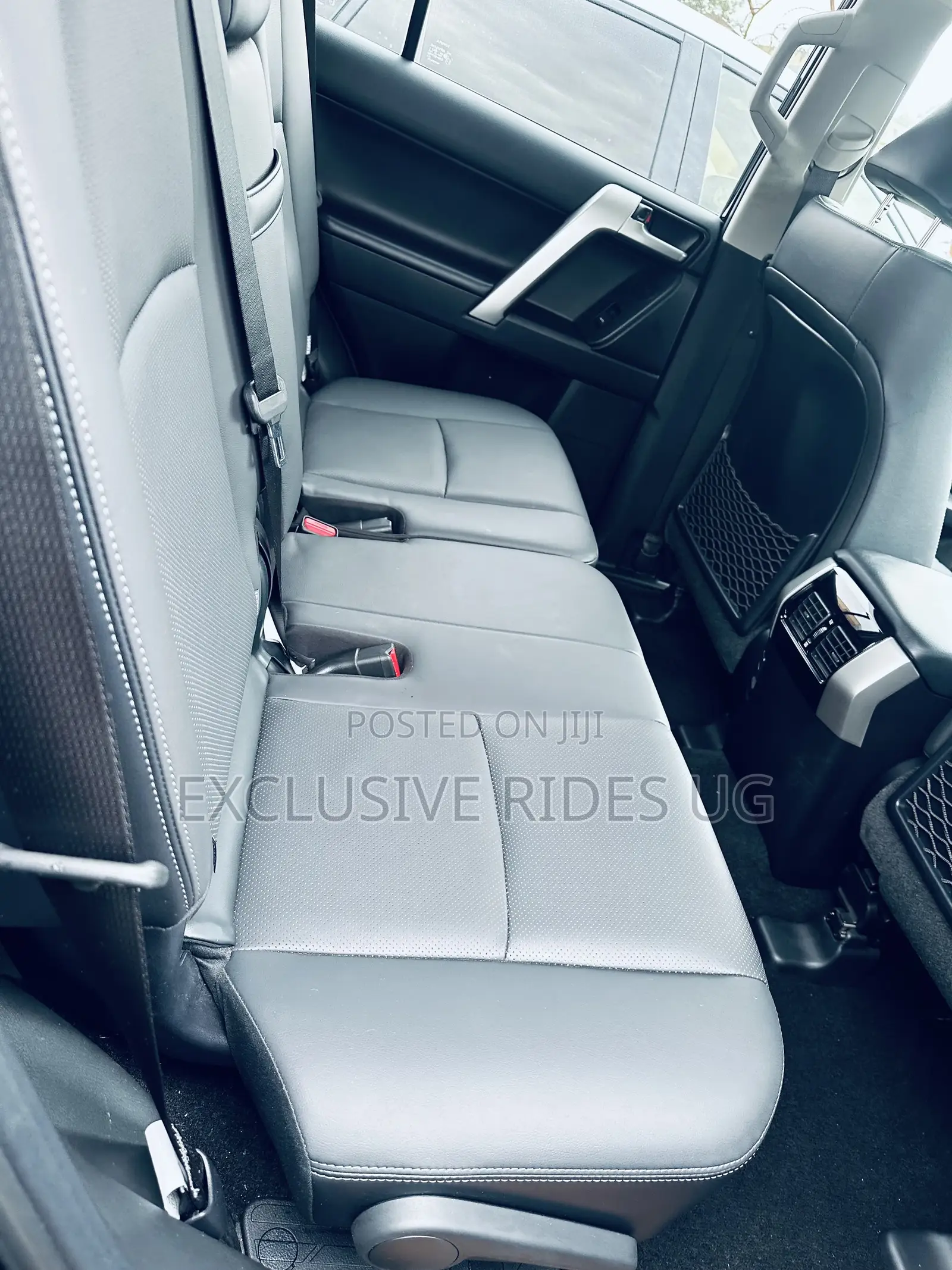 Toyota Land Cruiser Prado 2023 Black