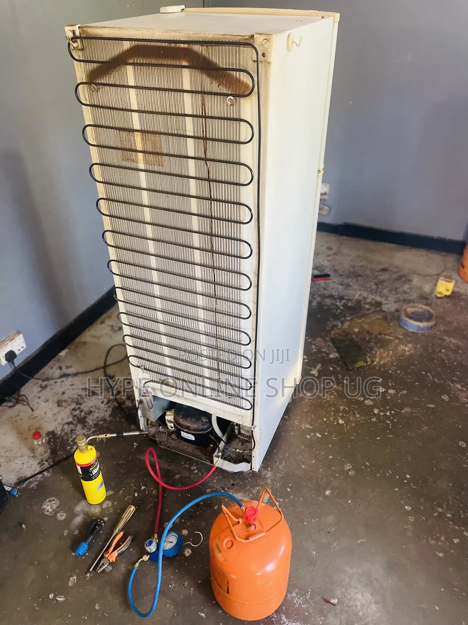 Standard Quality Fridge Repair Service