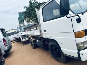 Isuzu Elf Tipper 1999 White
