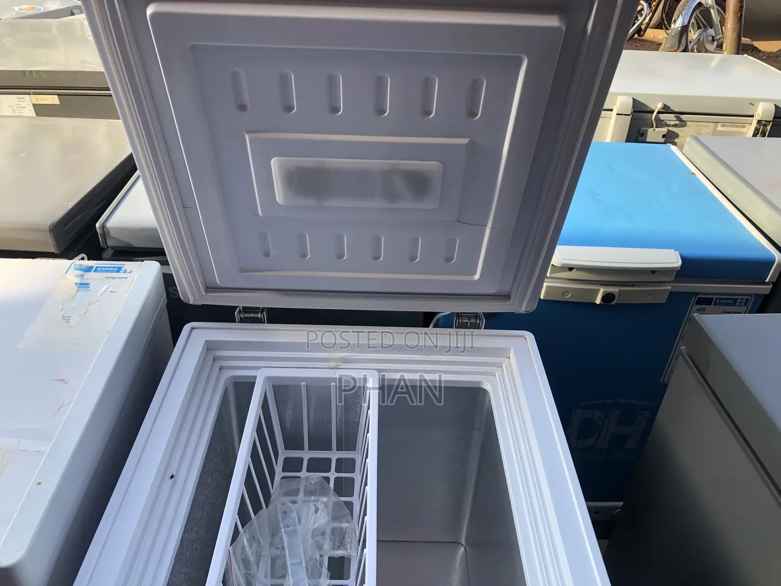 200 Litres Adh Deep Freezer for Sale