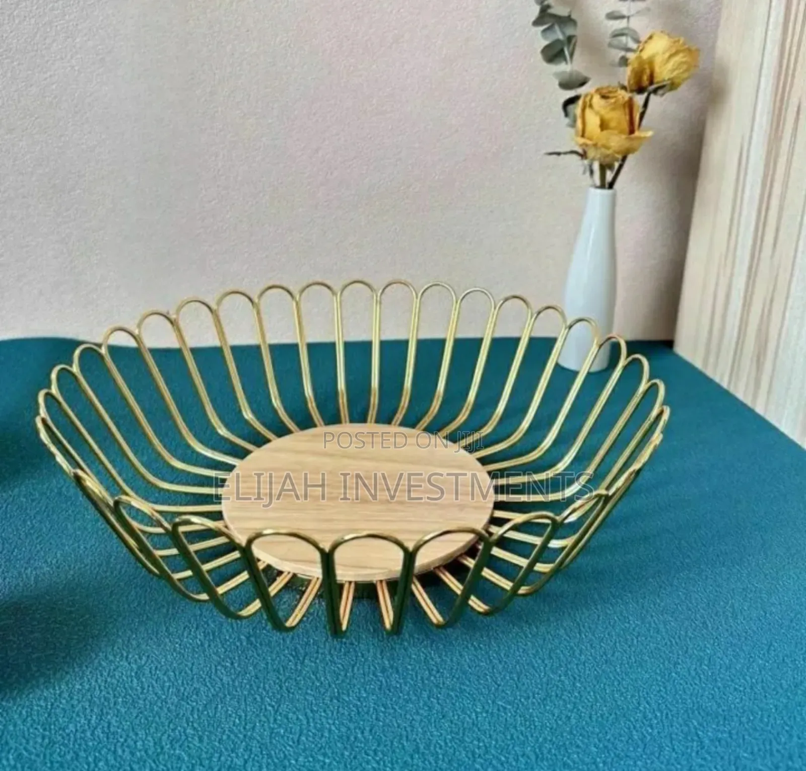 Luxurious Creative Round Metal Fruit Bowl