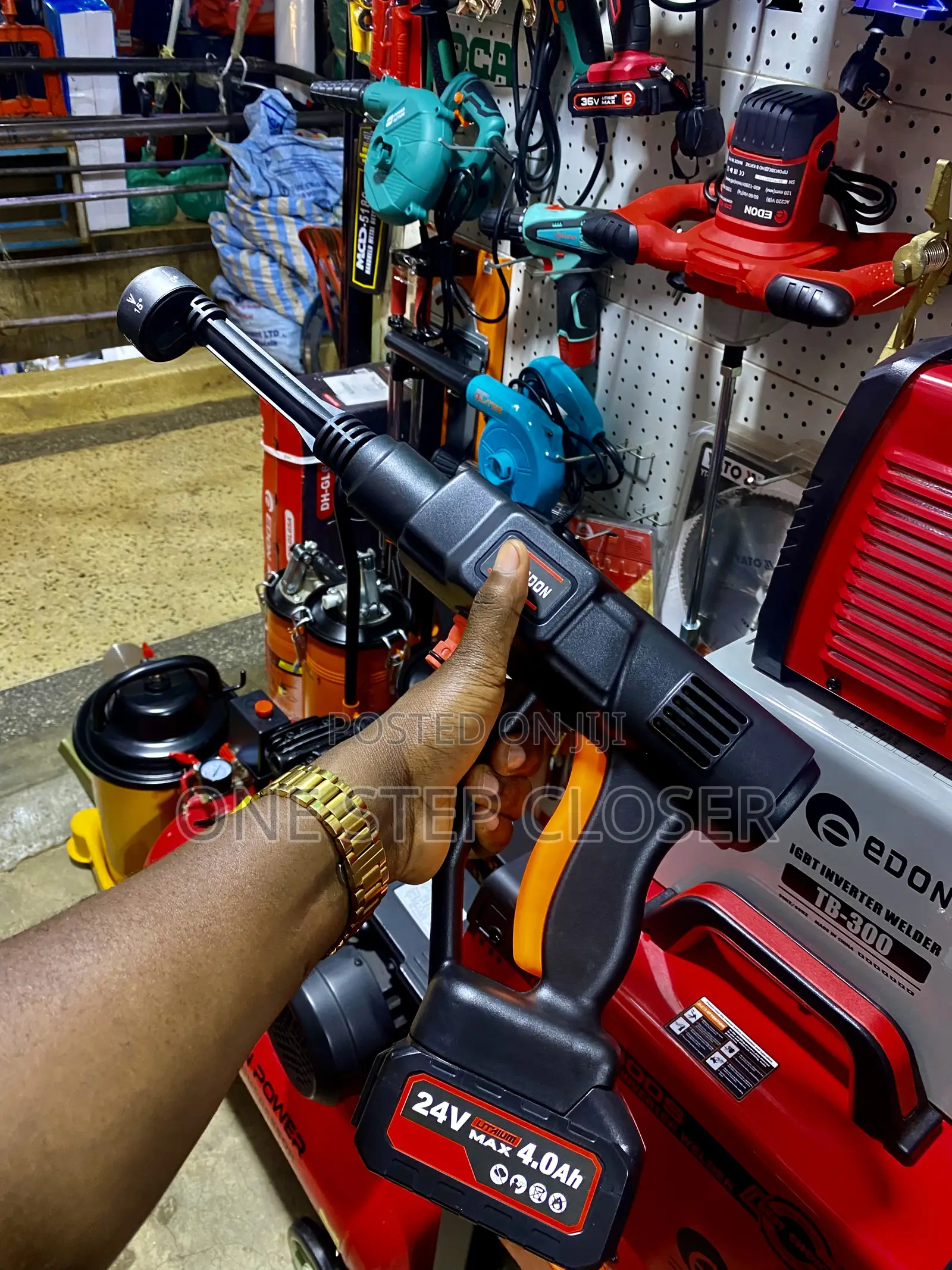 Cordless High Pressure Washer Machine