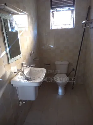 2bdrm Bungalow in Kira Mamerito Road, Central Division for rent