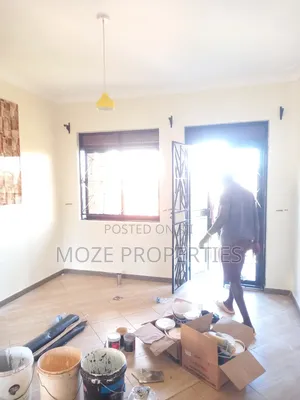 2bdrm Bungalow in Kira Mamerito Road, Central Division for rent