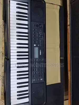Piano Yamaha Psre383
