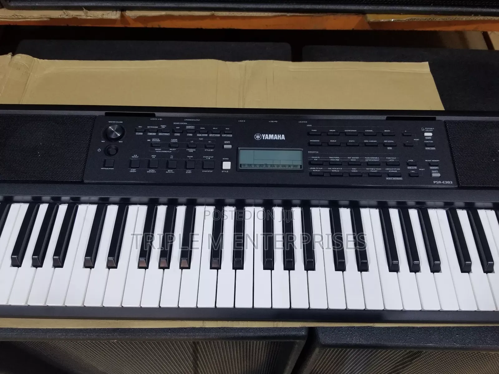 Piano Yamaha Psre383