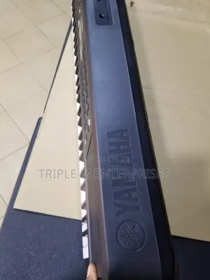 Piano Yamaha Psre383