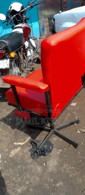 Photo - Salon Barber Chair Local