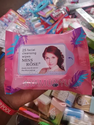 Photo - 25 PCS Facial Cleansing Wipes Miss Rose