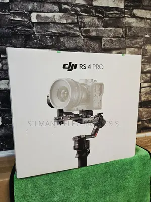 The Mighty Dji Rs4 Pro Handheld Stabilizer