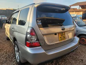Photo - Subaru Forester 2008 Silver