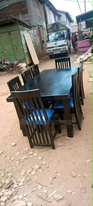 Comfort Dining Table Seater