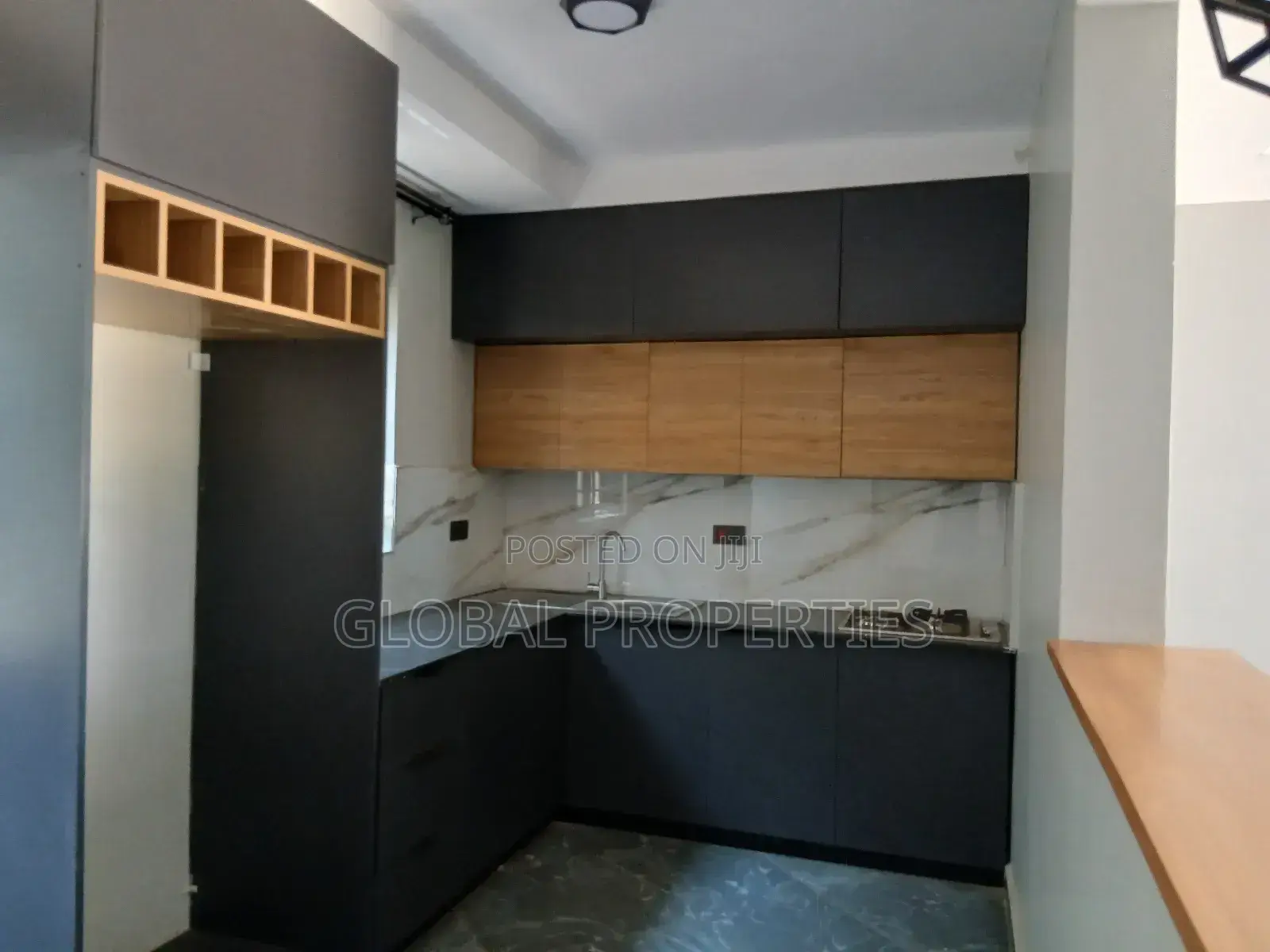 3bdrm Duplex in Naalya Estate, Central Division for rent