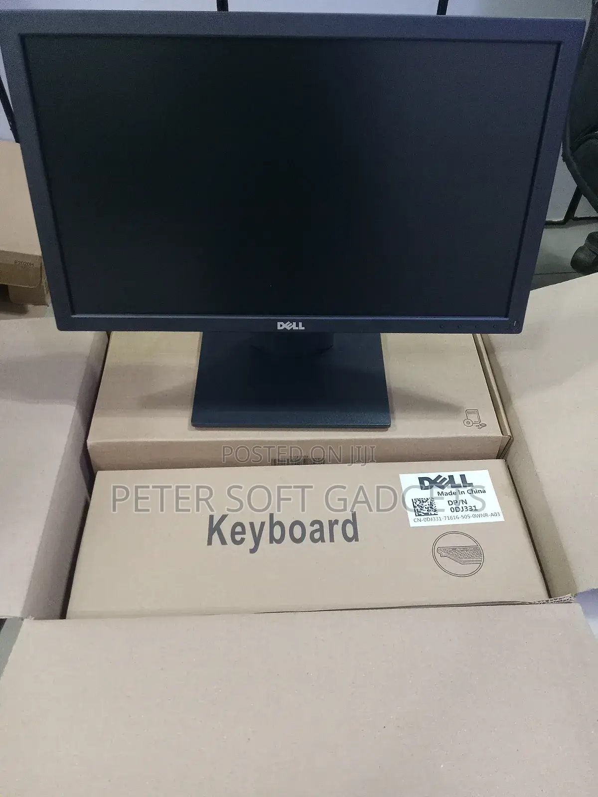 New Desktop Computer Dell Vostro 3900 8GB Intel Core i5 HDD+SSD 256GB