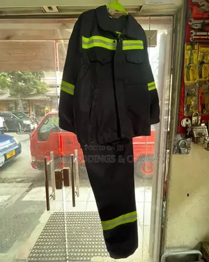 High Visibility Industrial Safety Jacket For Men