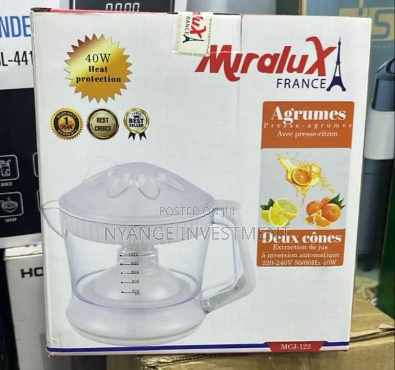 Citrus Juicer. Juicer