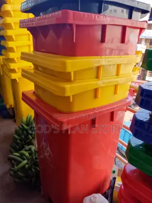 Plastic Dust Bin Step on 240litres