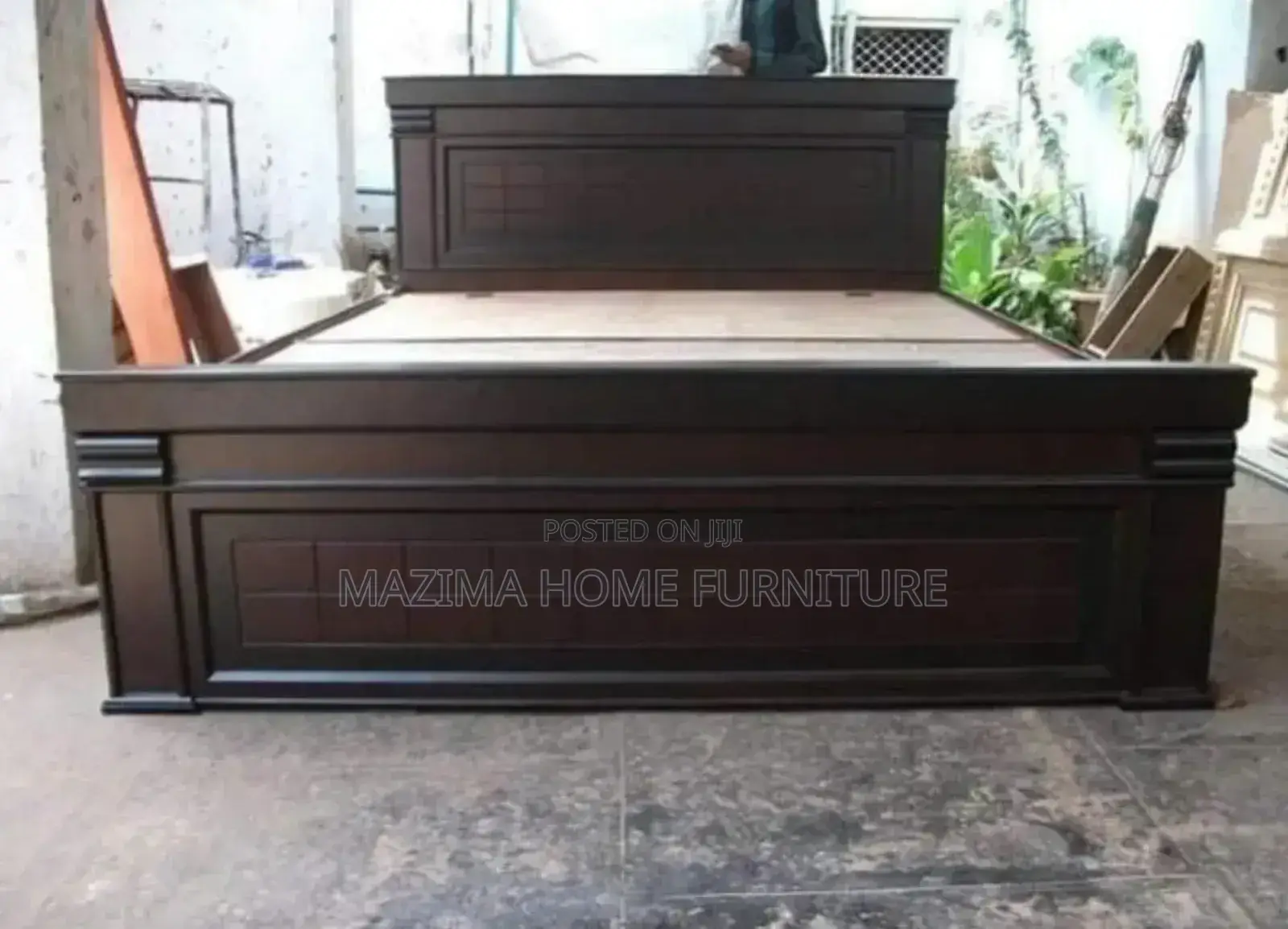 Wooden Beds/ 5x6 Mahogany